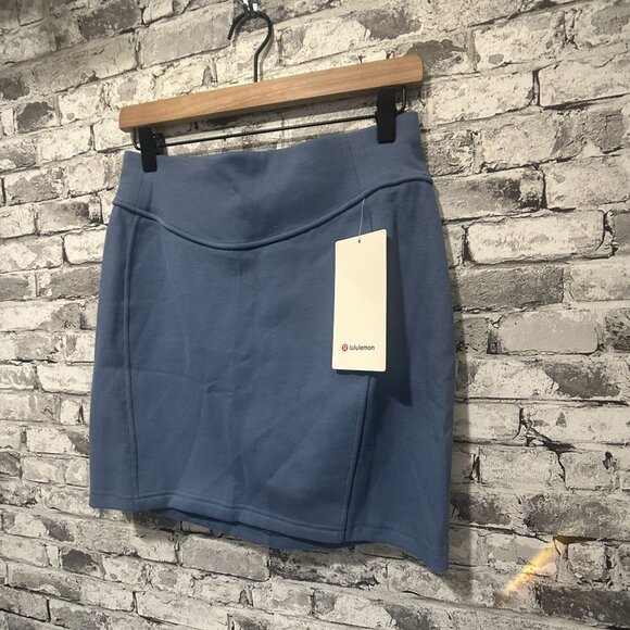 NWT Lululemon Scuba High Rise Mini Skirt Size XS (OASB) LW8ALSS - Picture 2 of 10